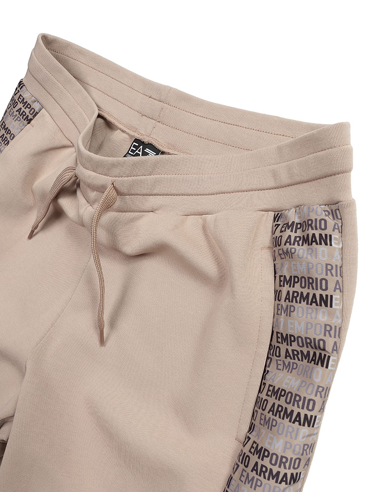 EA7 エンポリオアルマーニ EMPORIO ARMANI ハーフパンツ 短パン