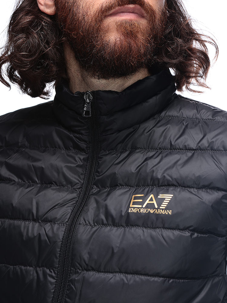 EMPORIO ARMANI エンポリオアルマーニ EA7 パッカブル スタンドカラー