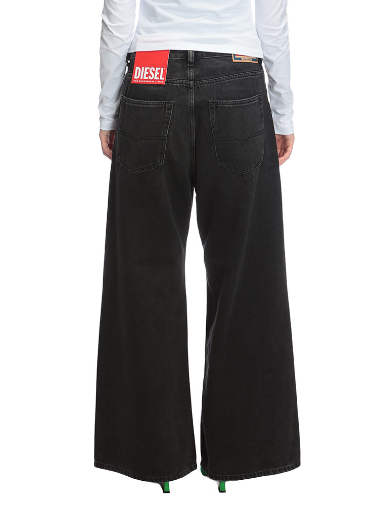 DIESEL（ディーゼル） DIESEL 5P ボタンフライ ブラックジーンズ