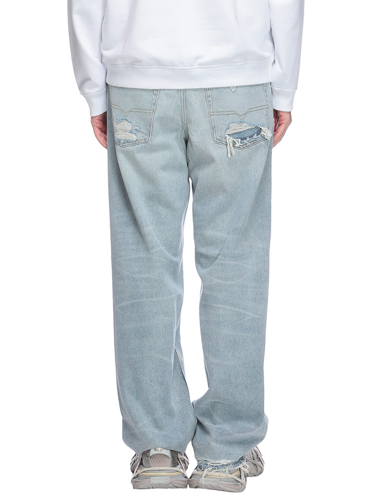 DIESEL（ディーゼル） メンズ ダメージ加工 ボタンフライ ジーンズ