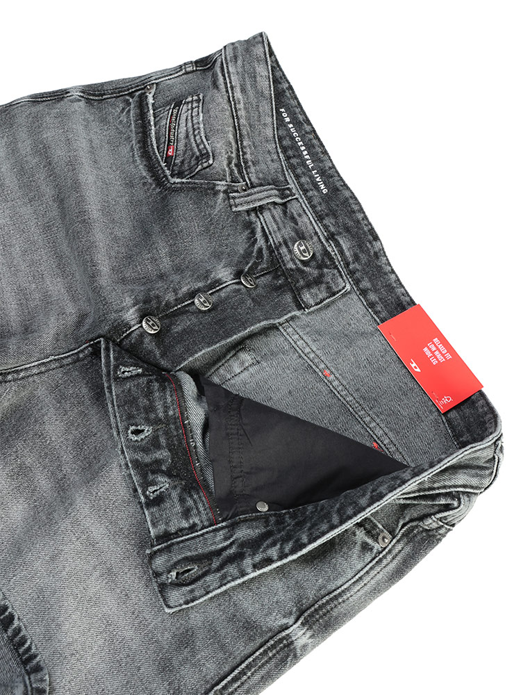 DIESEL（ディーゼル） メンズ デニム ボトムス リラックスフィット