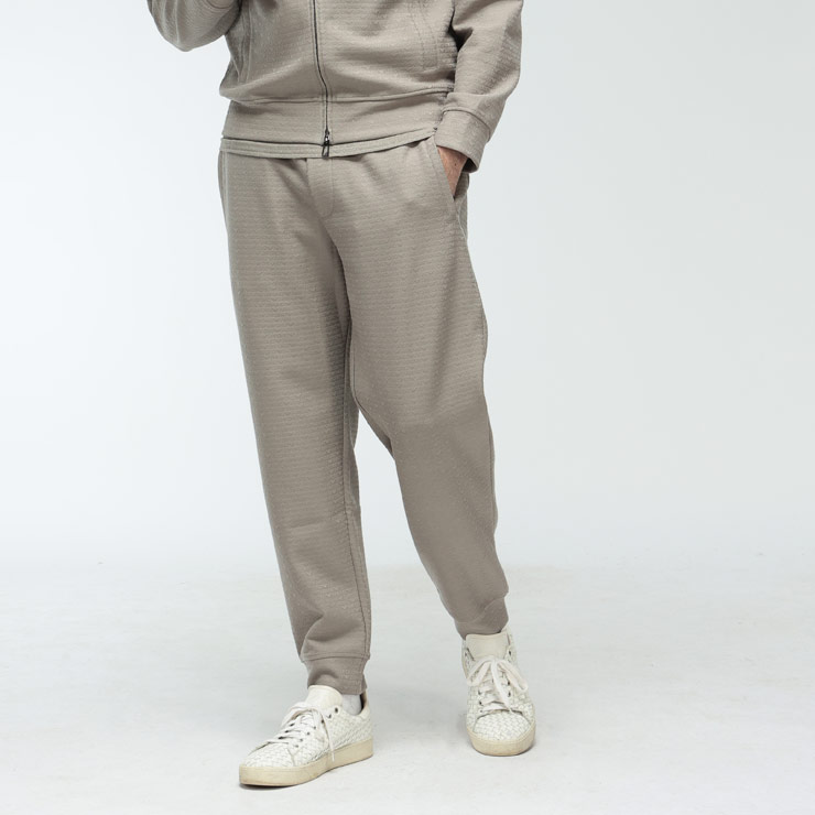 【エンポリオアルマーニ】新品タグ付定価73000円カーキーソフトストレッチパンツ EMPORIO ARMANI エンポリオアルマーニ パンツ メンズ 総ロゴ