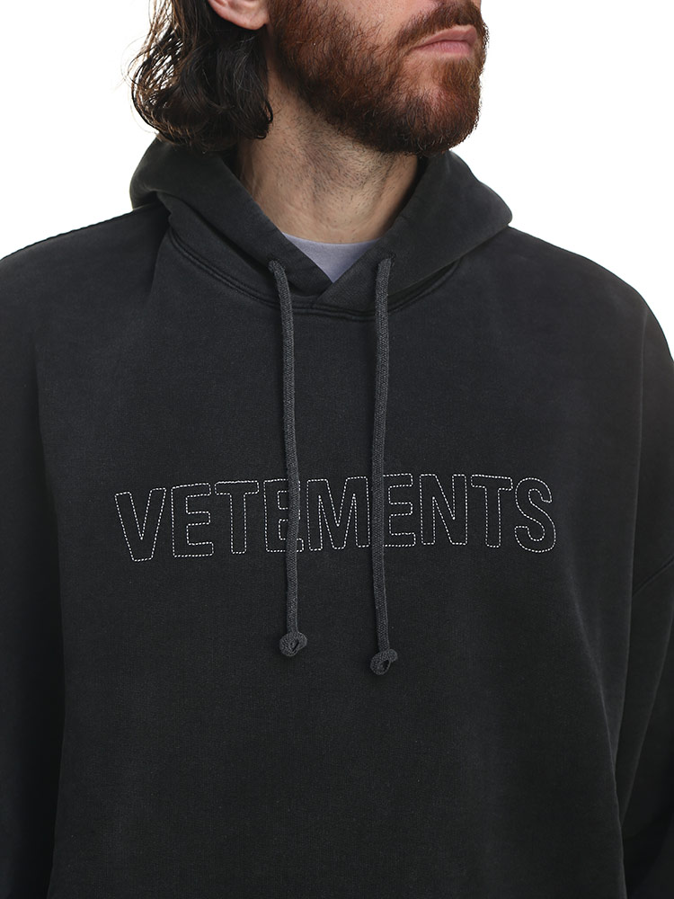 ヴェトモン VETEMENTS パーカー フーディー メンズ スウェット ロゴ LOGO OUTLINE ブランド 長袖 オーバーサイズ レディース  VMUE63HD445B : 7561201334 : ゼンオンライン - 通販 - Yahoo!ショッピング