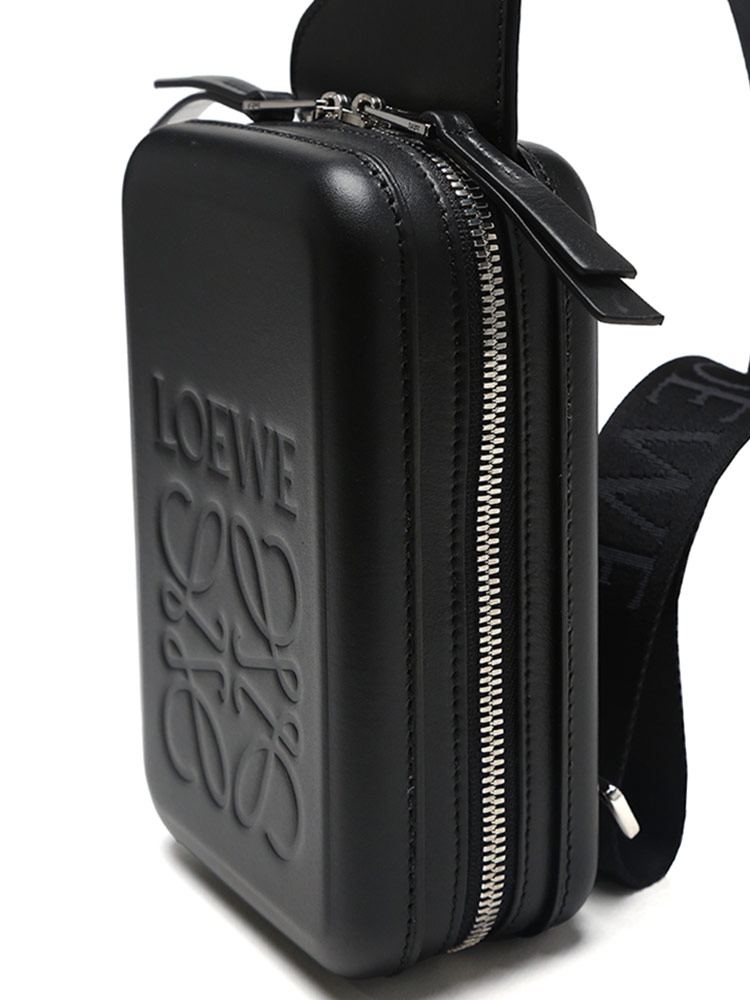 LOEWE ロエベ モールデッド スリング クロスボディバッグ ボディバッグ LOEWE (ロエベ) モールデッド スリング クロスボディバッグ