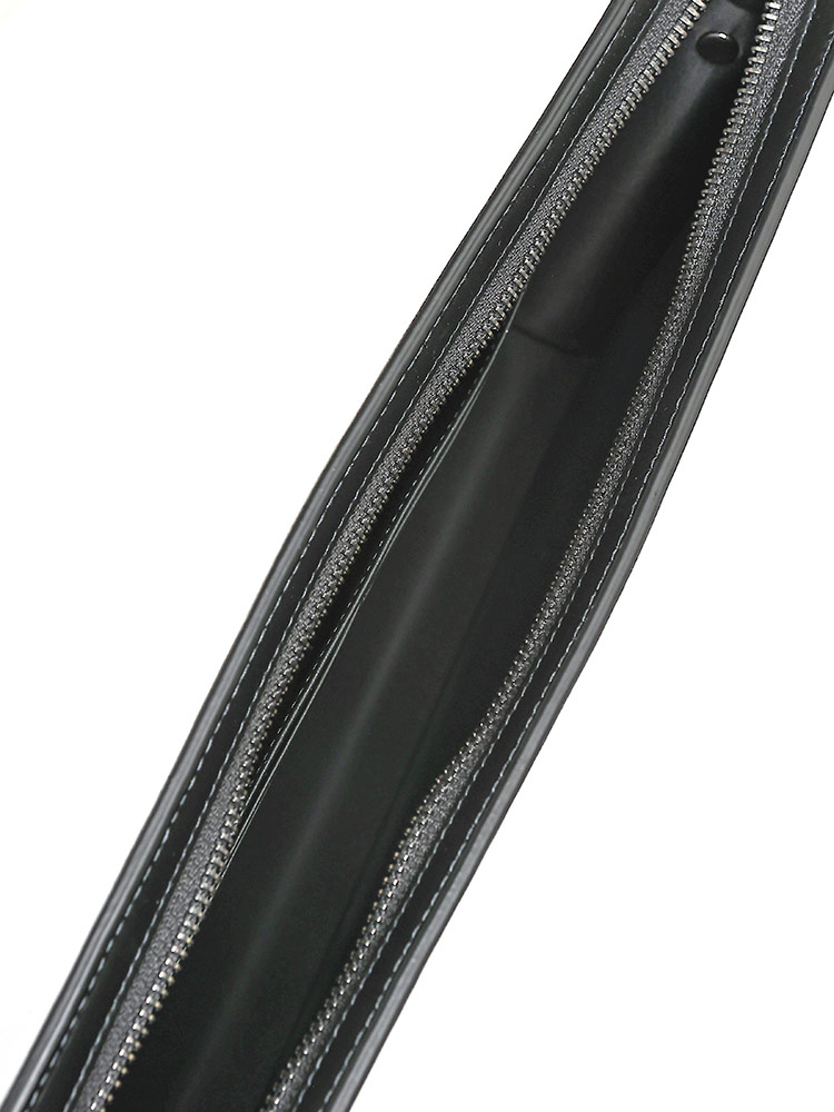 BURBERRY（バーバリー） チェック柄 ストラップ付 クラッチバッグ