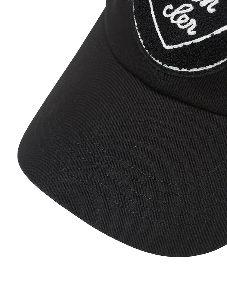 MONCLER（モンクレール） ハートワッペン コットン キャップ