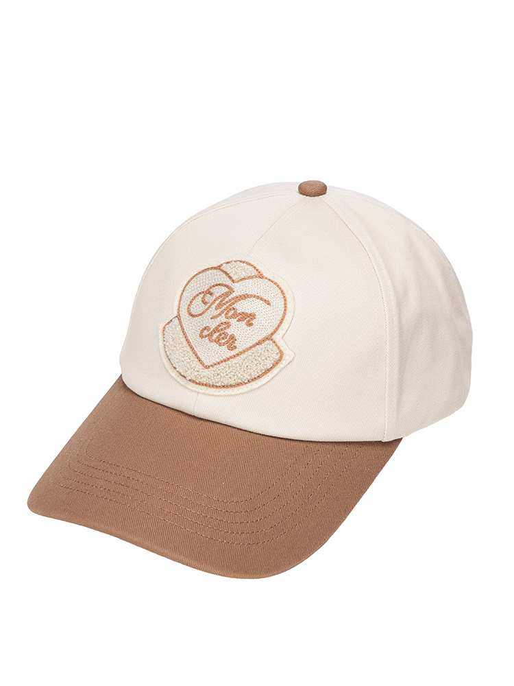 MONCLER（モンクレール） ハートワッペン コットン キャップ