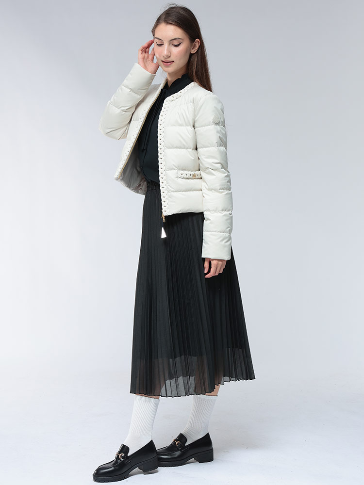 MONCLER（モンクレール） ノーカラー フルジップ ダウンジャケット