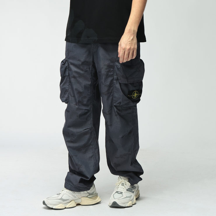 STONE ISLAND（ストーン アイランド） メンズ ロングパンツ