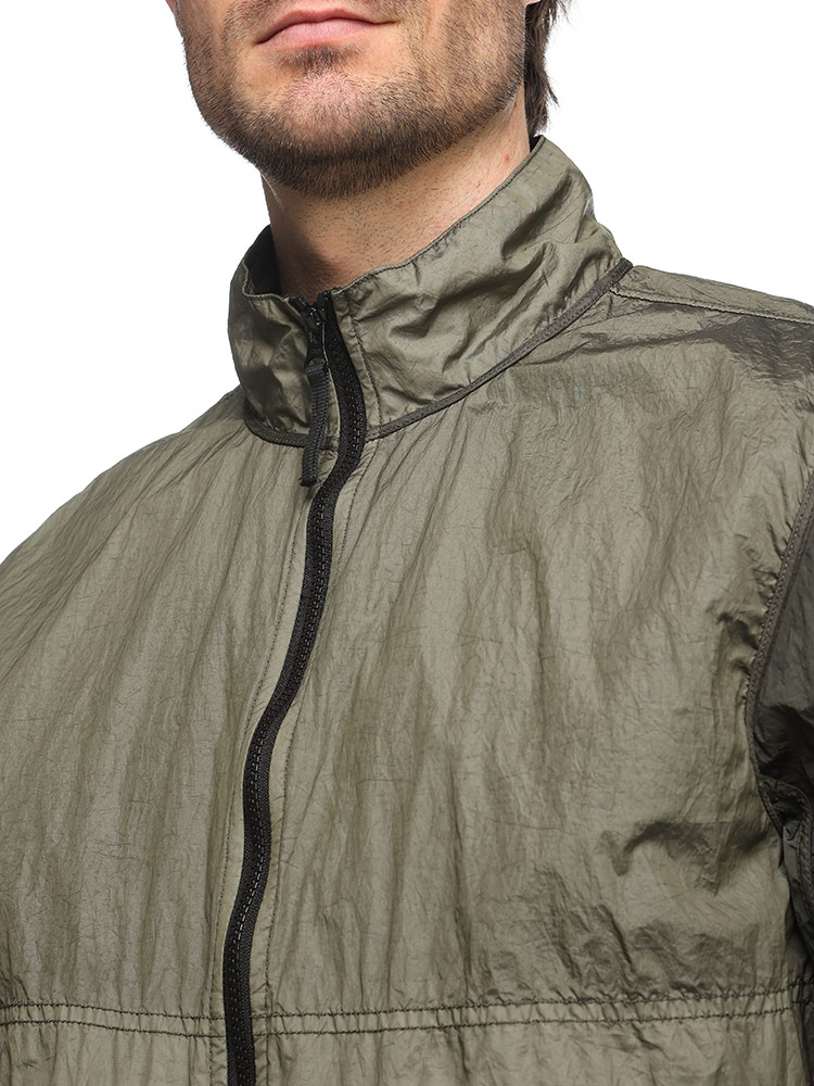 STONE ISLAND（ストーン アイランド） スタンドカラー ロゴパッチ