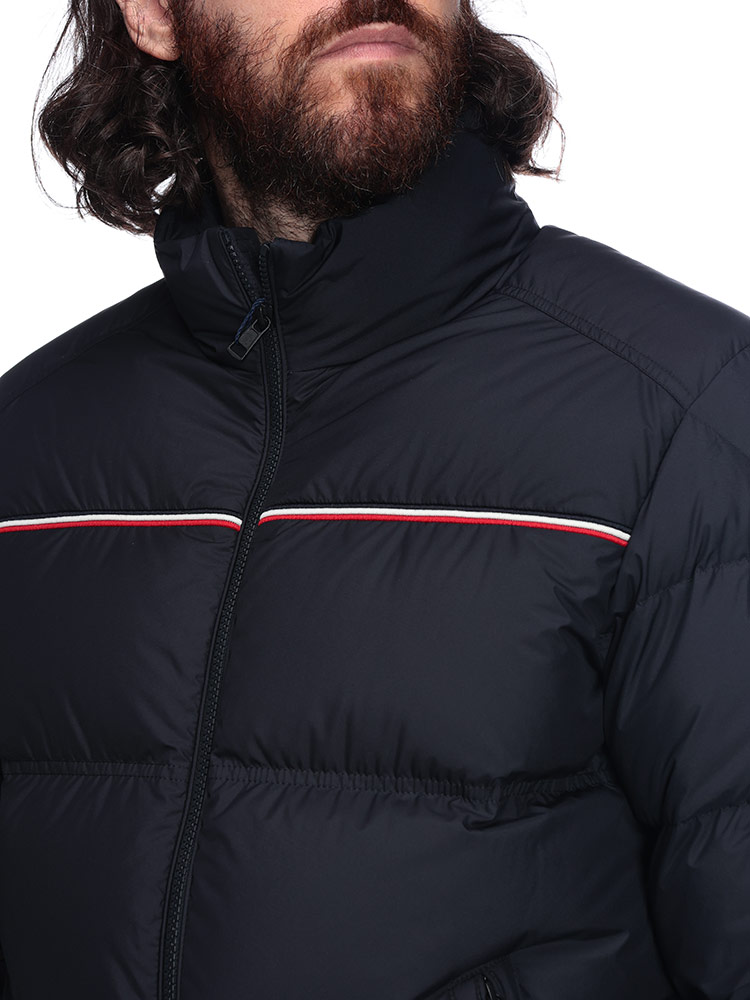 MONCLER（モンクレール） ダウン アウター メンズ フロント
