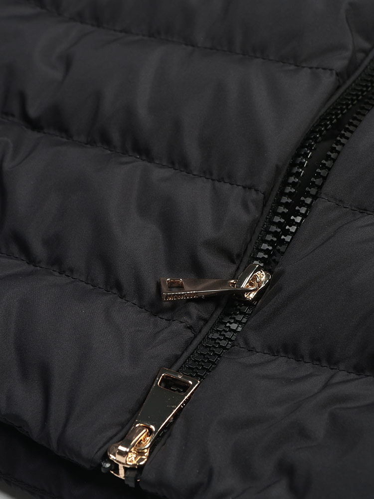 MONCLER（モンクレール） レディース ジャケット ロゴ フロントダウン