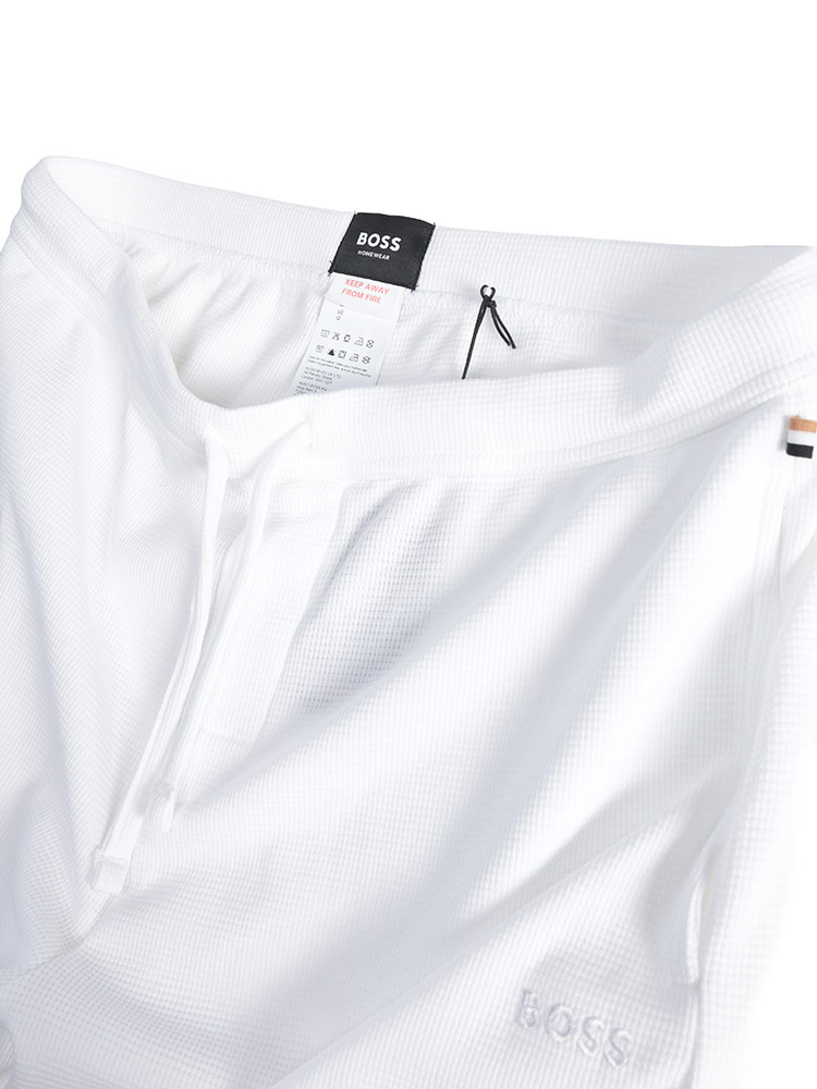HUGO BOSS（ヒューゴ・ボス） メンズ ショートパンツ ワンポイント