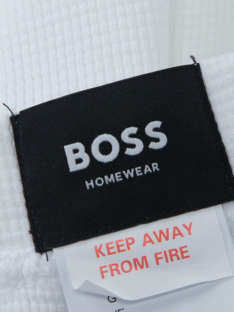 HUGO BOSS（ヒューゴ・ボス） メンズ ショートパンツ ワンポイント