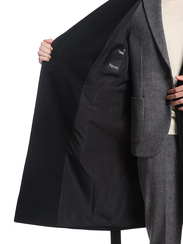 Beams 別注 Hevo brindisi 46 スプリング　コート　キャメル 今のうちに準備したい。〈hevo〉｜ビームス ハウス 六本木｜BEAMS