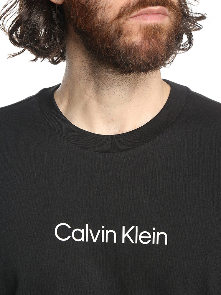 Calvin Klein（カルバン・クライン） ロゴプリント クルーネック 長袖