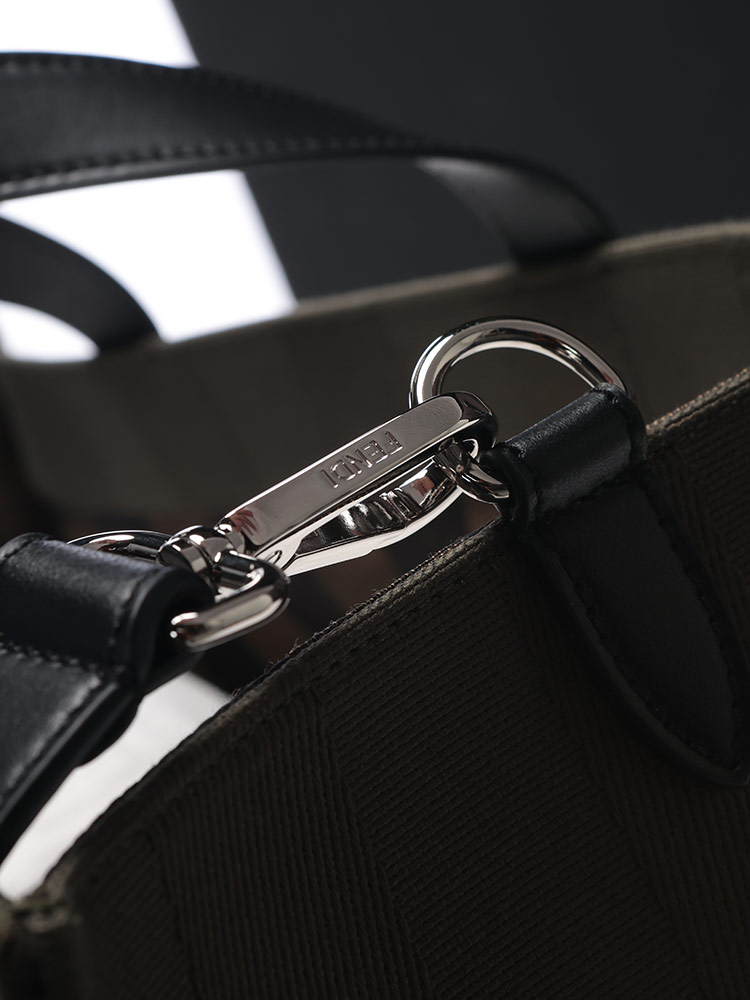 正規品 フェンディ トートバッグ 総柄 肩掛け キャンバス FENDI（フェンディ） トートバッグ メンズ ペカンキャンバス クラブ