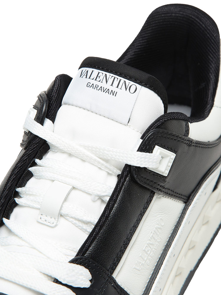 VALENTINO（ヴァレンティノ） メンズ フリードット カーフスキン ロー