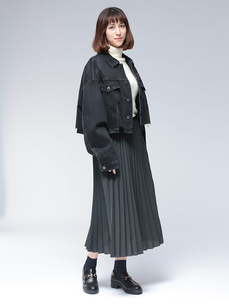 miu miu（ミュウミュウ） 胸ロゴ フルボタン デニムジャケット