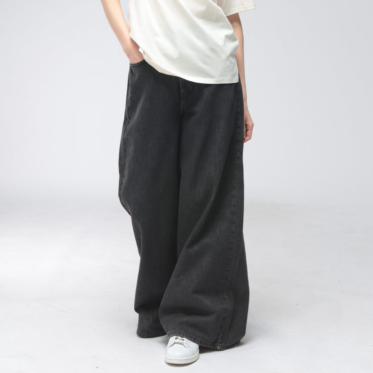 MAXMARA WEEKEND LINE（マックスマーラウィークエンドライン