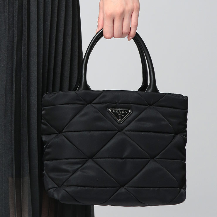 【美品】PRADA プラダ　ミニ　ポーチ　デニム　レディース　ゴールド　三角ロゴ PRADA（プラダ） レディース ハンドバッグ ロゴ トライアングルロゴ Re