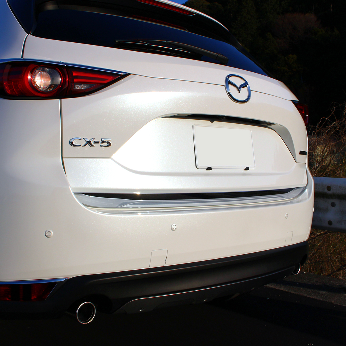 マツダ　CX-5　テールゲートトリム