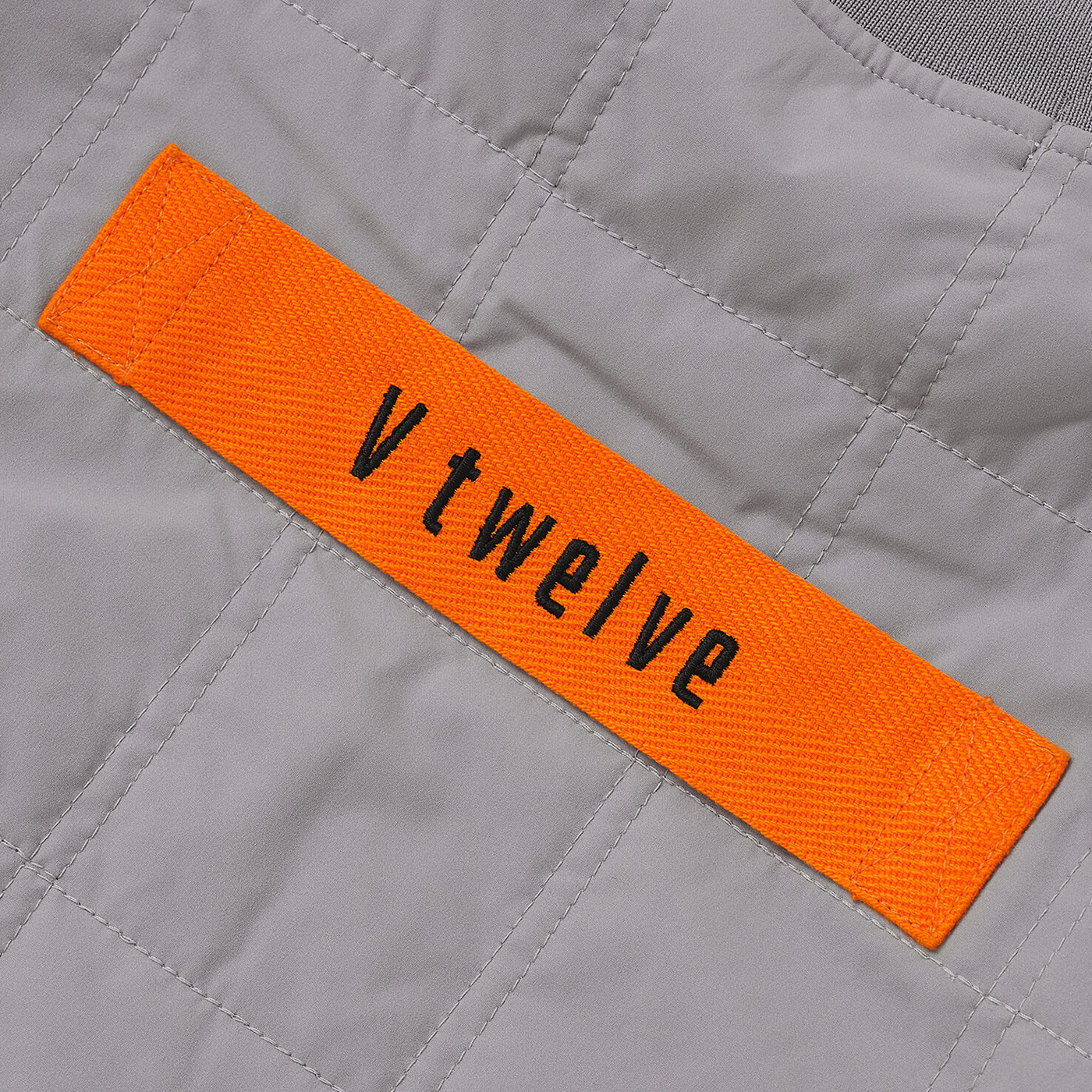 V12コラボ　キルティングジャケット