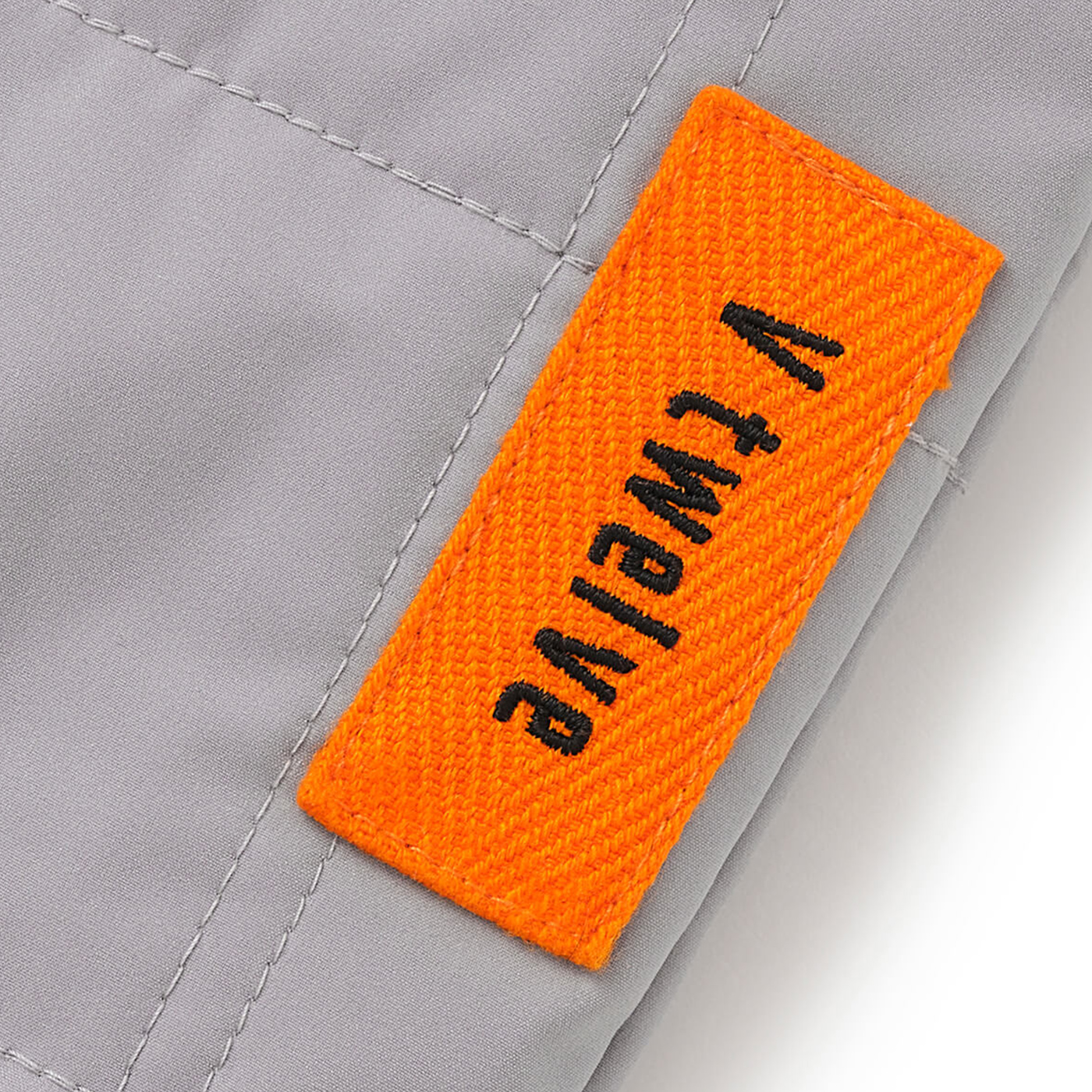 V12コラボ　キルティングジャケット