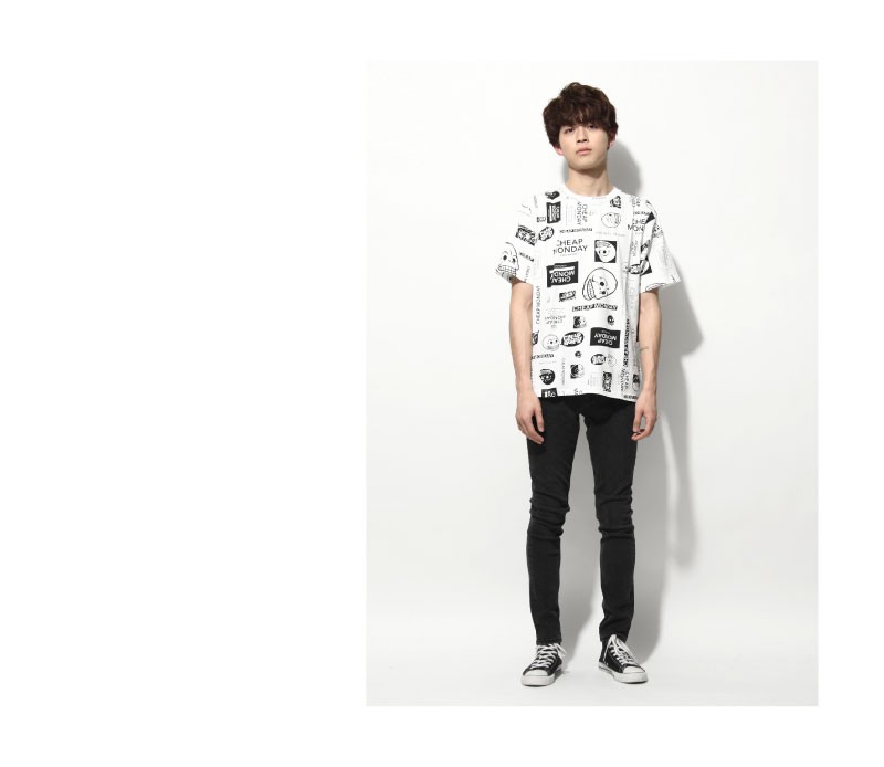 CHEAP MONDAY LOGO短Tee